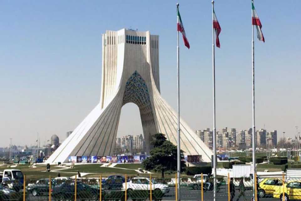 ئێران هەڕەشەی گەورە لە ئەمەریکا و ئیسرائیل دەکات