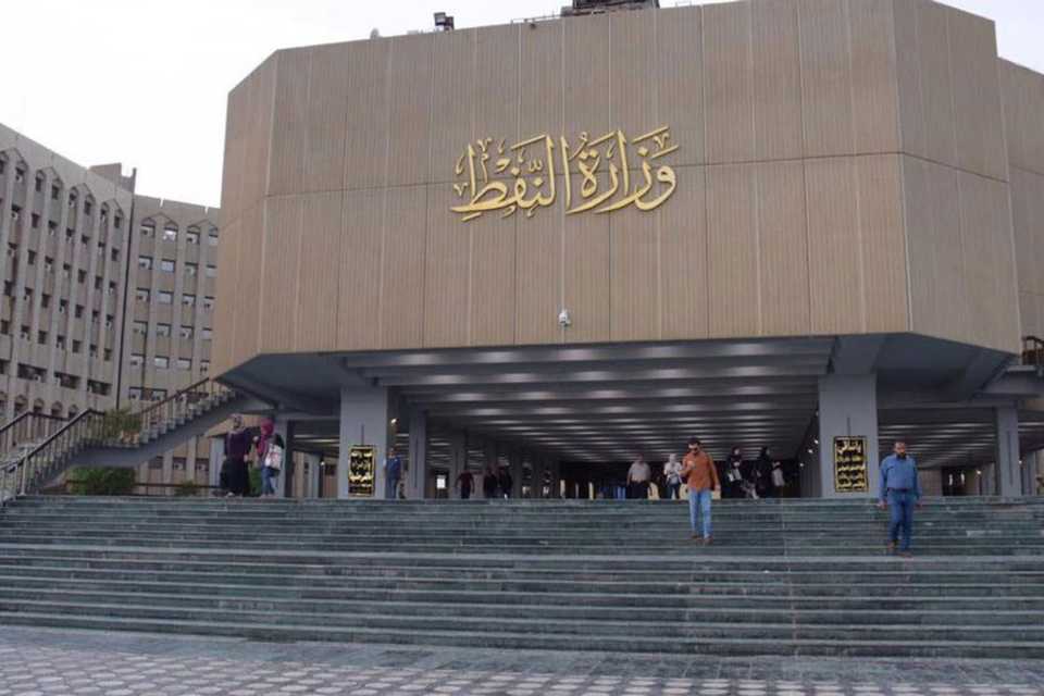 عێراق: لەمساڵدا کار بۆ پڕكردنەوەی پێداویستیەكانی ناوخۆ دەكرێت لە بەرهەمهێنانی بەنزین