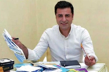 جووڵاندنی دۆسیەی نوێ دژی سەڵاحەدین دەمیرتاش پرۆسەی ئاشتی و چارەسەری لە تورکیا تێکدەدات