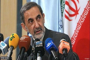 گەلی ئێران لەبەرامبەر دوژمناندا خۆڕاگرە و هەرگیز خۆی ناچەمێنێت
